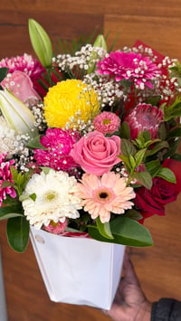 Image 2 of Mixed Arrangement