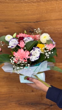 Image 2 of Lisianthus Arrangement