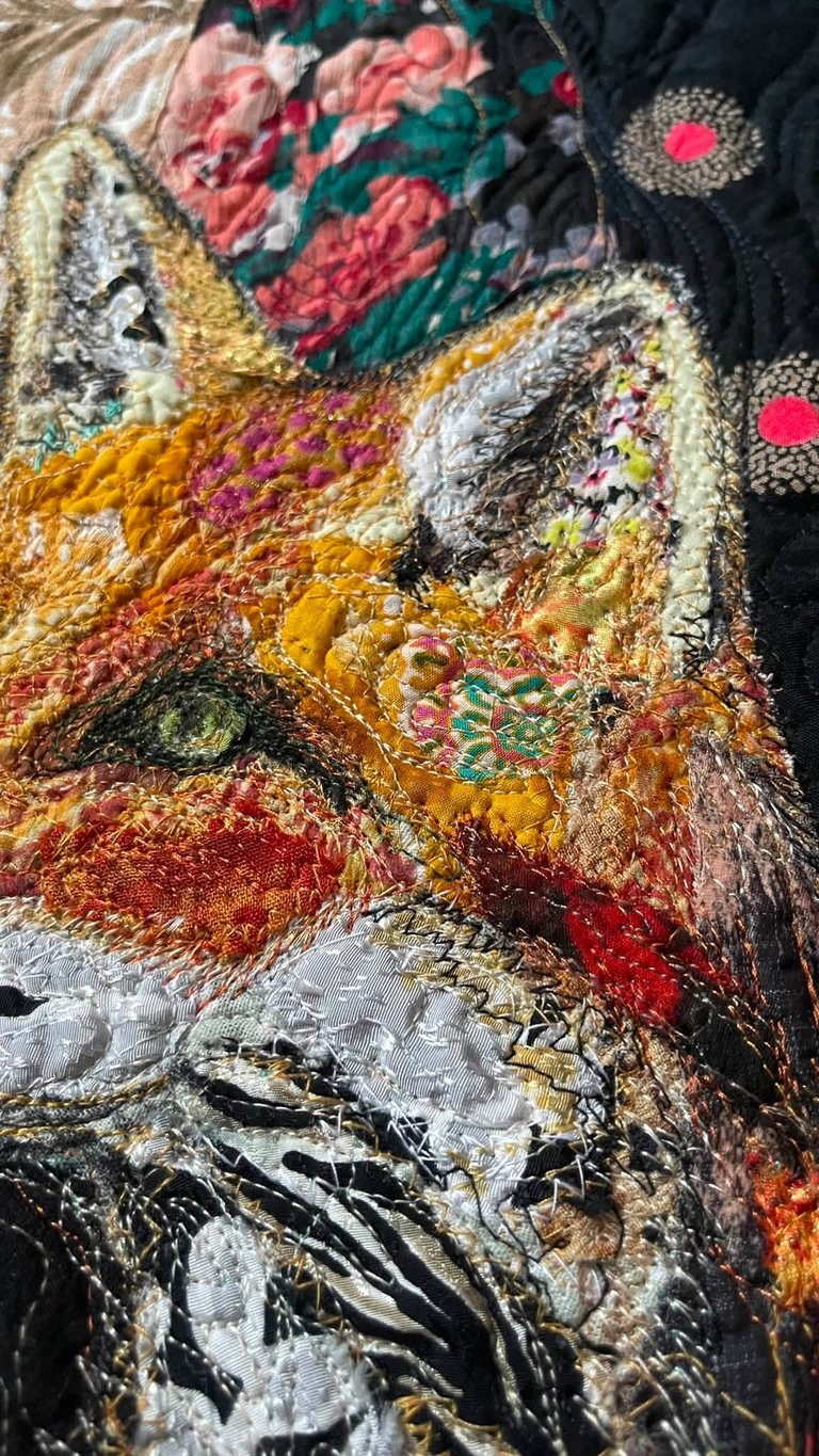 Among the Leaves and Shadows - Original Fox Art Quilt, Forest Animal Decor, 41.5x34cm Image 5