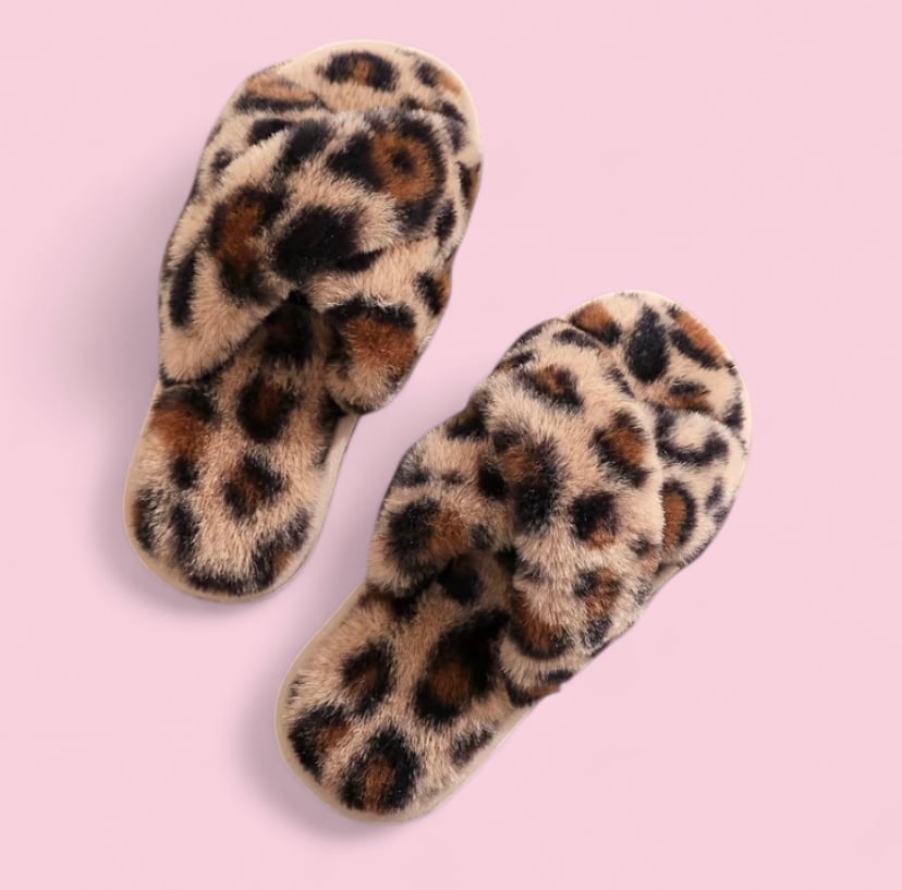 Image of Leopard print faux fur slippers 