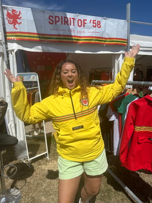Image of Yr  ‘Aran Overhead Anorac’  in Yellow(Unisex)  