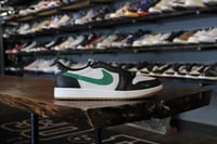 Image 1 of AIR JORDAN I (1) RETRO LOW OG "PHANTOM/PINE GREEN"