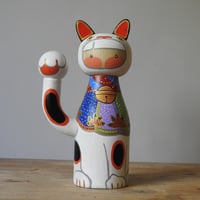 Image 1 of setoware maneki neko girl