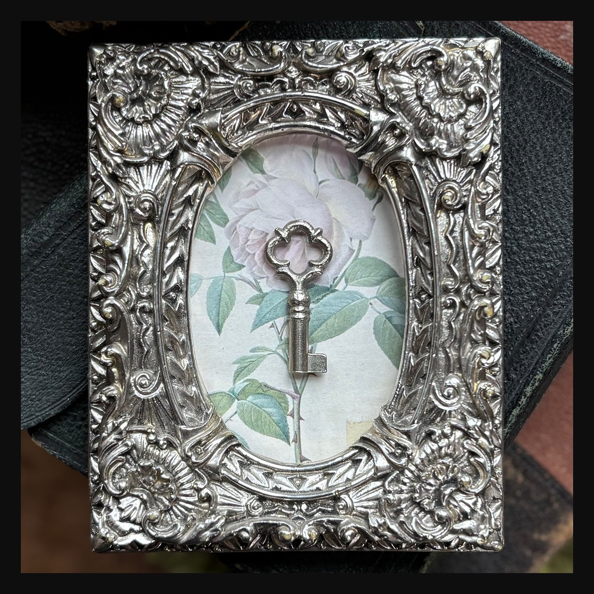 Small Ornate Barrel Key in Vintage Silver Frame