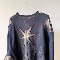 Image 7 of sweatshirt 1of1 (2) L