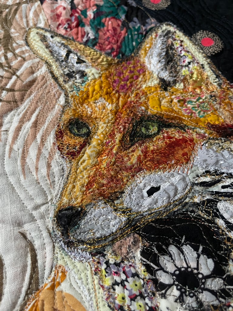 Among the Leaves and Shadows - Original Fox Art Quilt, Forest Animal Decor, 41.5x34cm Image 14