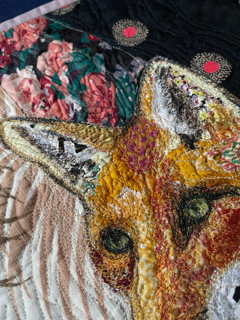 Among the Leaves and Shadows - Original Fox Art Quilt, Forest Animal Decor, 41.5x34cm Image 15