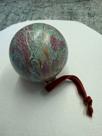Image 3 of Large Luxury hand marbled Bauble (second quality) - no.3