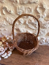 Image 4 of Petit panier en osier - Objet brocante 