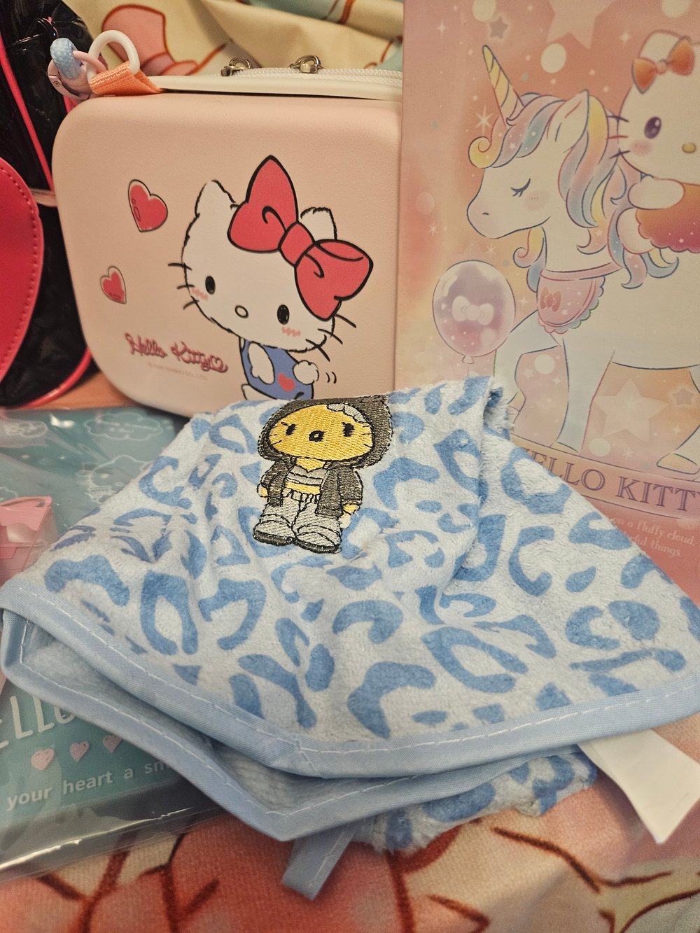 Image of Hello Kitty Black&Hot Pink Travel Bag Bundle 