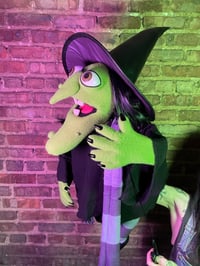 Image 2 of Banjo Kazooie Gruntilda Puppet