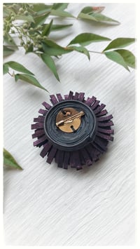 Image 3 of Spilla floreale artigianale in pelle - SPILLANA - i Viola