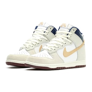 Image of NIKE SB DUNK HIGH PRO QS BEYOND