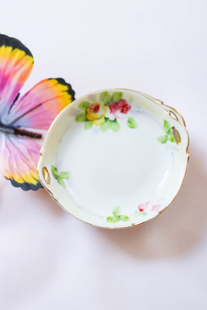 Vintage 1920s Nippon Berry But Dishes Set of Four