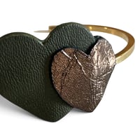 Image 2 of Bracelet, modèle LOVE , Kaki