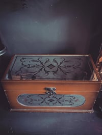 Image 2 of Mirror box