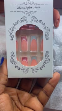 Image 2 of Sweetheart Sparkle French Press-On Nails
