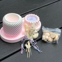 Image 4 of PETAL PINK  Tea Light Candle & Diffuser hand made high quality Eco Resin gifts sets...