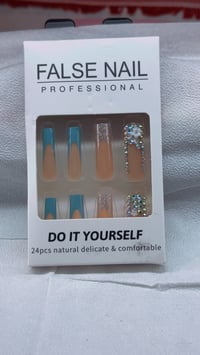 Image 2 of Blue Diamond Press-On Nails 💎