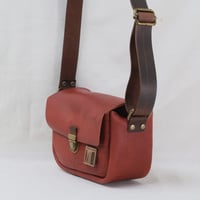 Image 4 of Point and Shoot in vintage smooth cognac