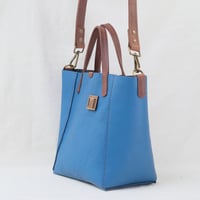 Image 4 of 3-Panel Two-way Tote in pebbled happy blue