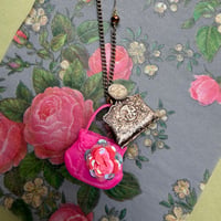Image 1 of Pendentif  "NOTRE-DAME"