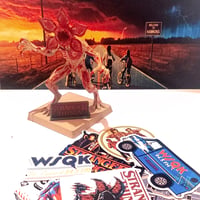 Image 2 of Stranger Things Demogorgon figure 5 in tall (Replica) + 10 Waterproof Stickers