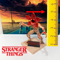 Image 3 of Stranger Things Demogorgon figure 5 in tall (Replica) + 10 Waterproof Stickers
