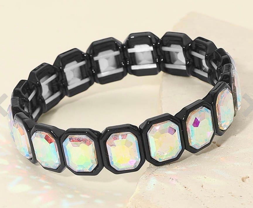 Image of RECTANGLE BEADED BRACELET 