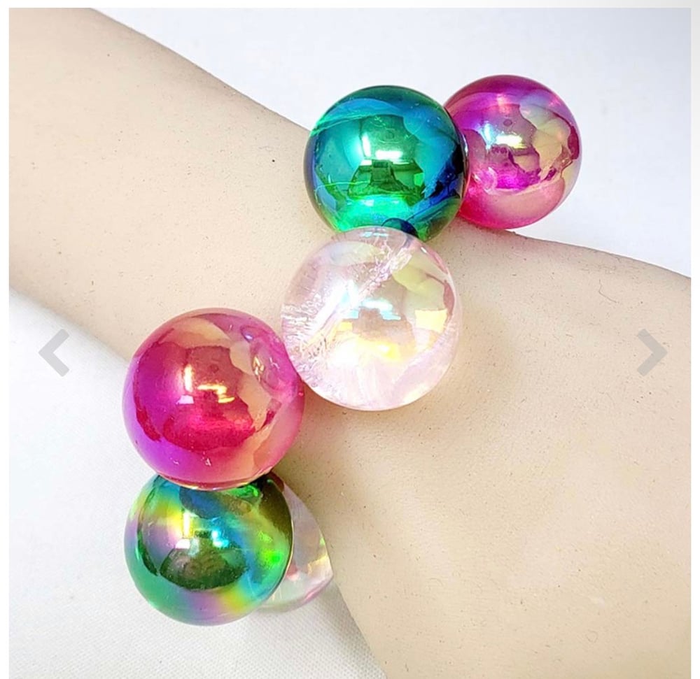 Image of INDESCENT BEADED BRACELET 