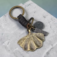 ginkgo leaf keyring 