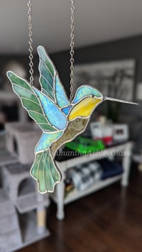 Image 2 of Hummingbird - Iridescent Green & Yellow