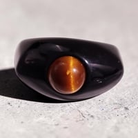 Acrylic bold ring 