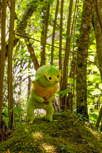 Image 4 of Kodama (Gingko variant) poseable art doll [IN STOCK]