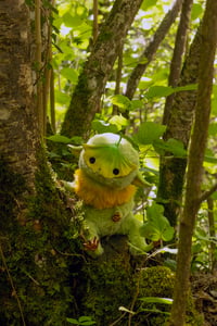 Image 6 of Kodama (Gingko variant) poseable art doll [IN STOCK]