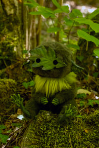 Image 8 of Kodama (Oak variant) poseable art doll [PREORDER]