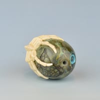 Image 10 of Alien Facehugger 3D glass sculpture with stand #5
