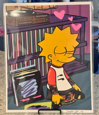 Exclusive Lisa Loves Vinyl