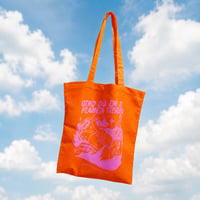 Image 1 of TOTE BAG NARANJA - 'Otro Día En El Planeta Tierra'
