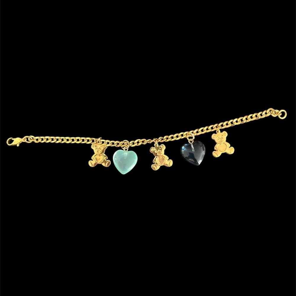Image of Gold Tone Teddy Bear Charm Bracelet with Hearts (7")