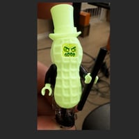 Phantom Peanut GLOW! 5pack