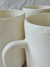 Image 4 of Arco Pal France “Romaine Ivory” Mugs | Set of 4