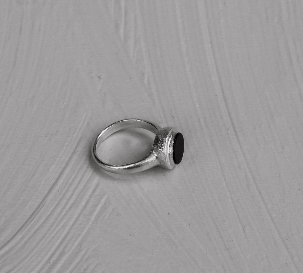 Image of Onyx Circle Ring