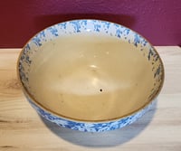 Image 2 of Robinson Ransbottom blue spongeware mixing bowl