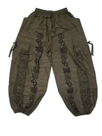 Image 16 of Classic Green Cotton Harem Pants with Om Print – Unisex Boho Yoga Beach Pants