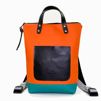 Mochila mini tonos Bolsillo naranja bolsillo negro