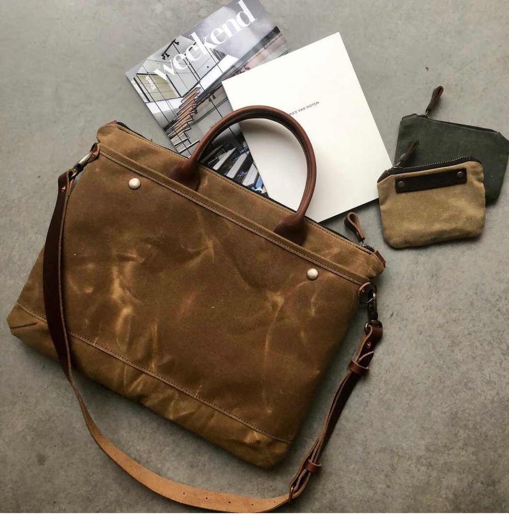 Image of Briefcase made in waxed canvas and leather