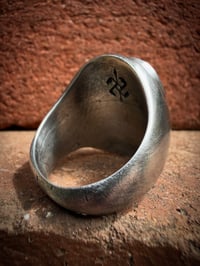 Image 5 of WL&A Handmade High Grade Quartz Bisbee Turquoise Sterling Oval Signet Ring - Size 11