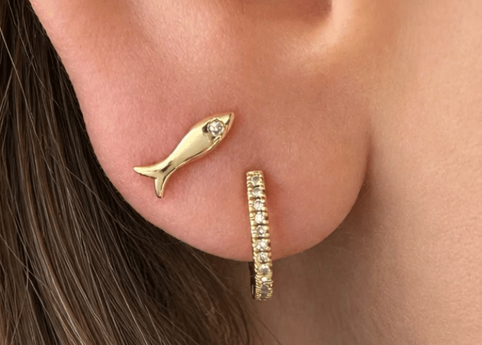 14 kt and Diamond Minnow Studs - Image 2 of 2