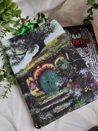 Image 2 of Book Sleeve Hobbiton 